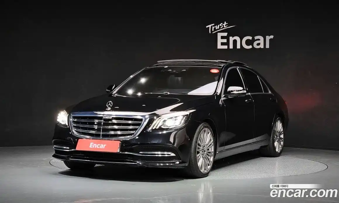 Mercedes-Benz S-Class 2018 4.0 Автомат в Москве № 195660, фото 4