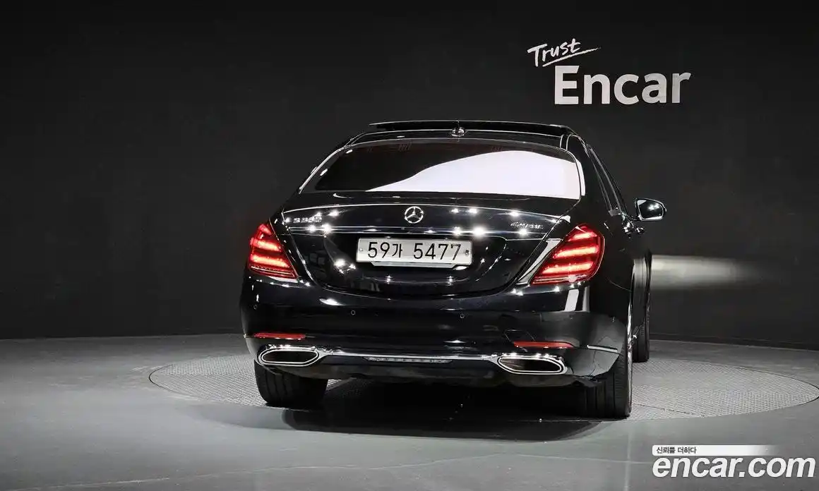 Mercedes-Benz S-Class 2018 4.0 Автомат в Москве № 195660, фото 9