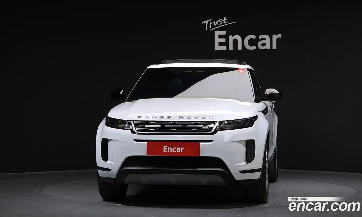 Land Rover Range-Rover Evoque 2026 2.0 Автомат в Москве № 198059, фото 2