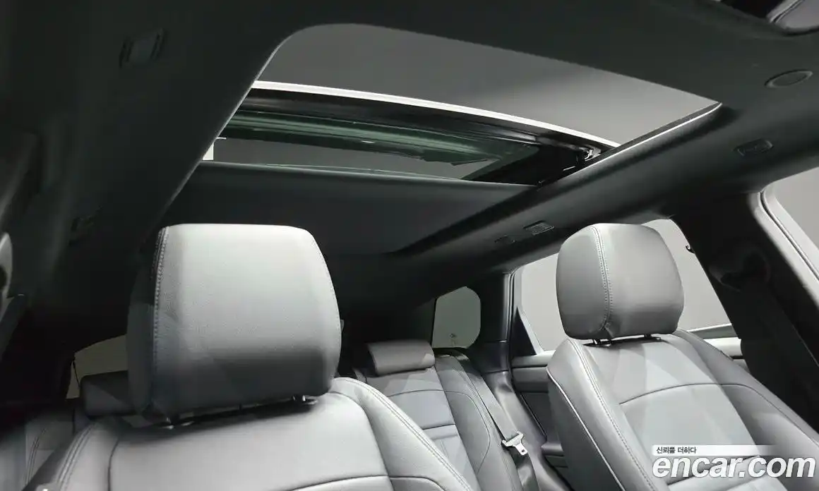 Land Rover Range-Rover Evoque 2026 2.0 Автомат в Москве № 198059, фото 3