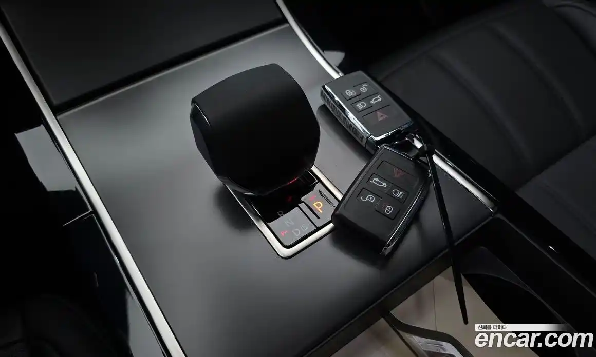 Land Rover Range-Rover Evoque 2026 2.0 Автомат в Москве № 198059, фото 6