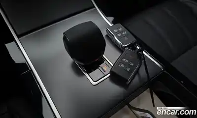 Land Rover Range-Rover Evoque 2026 2.0 Автомат в Москве № 198059, миниатюра 6