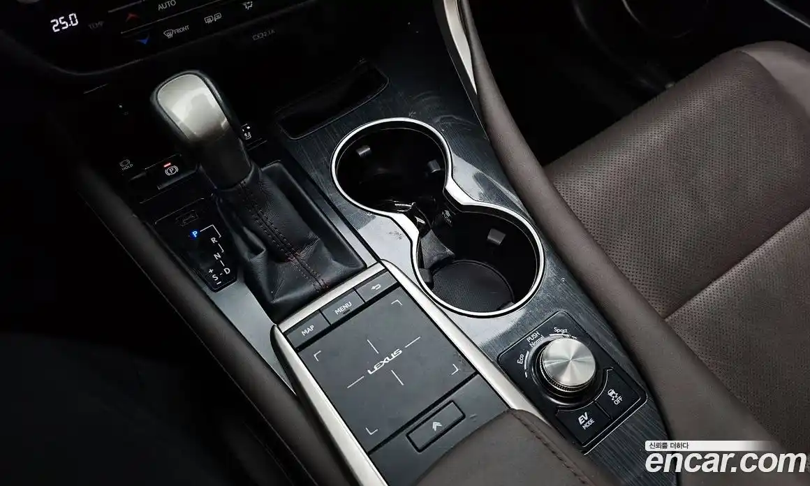 Lexus RX 2021 3.5 Автомат в Москве № 198908, фото 16