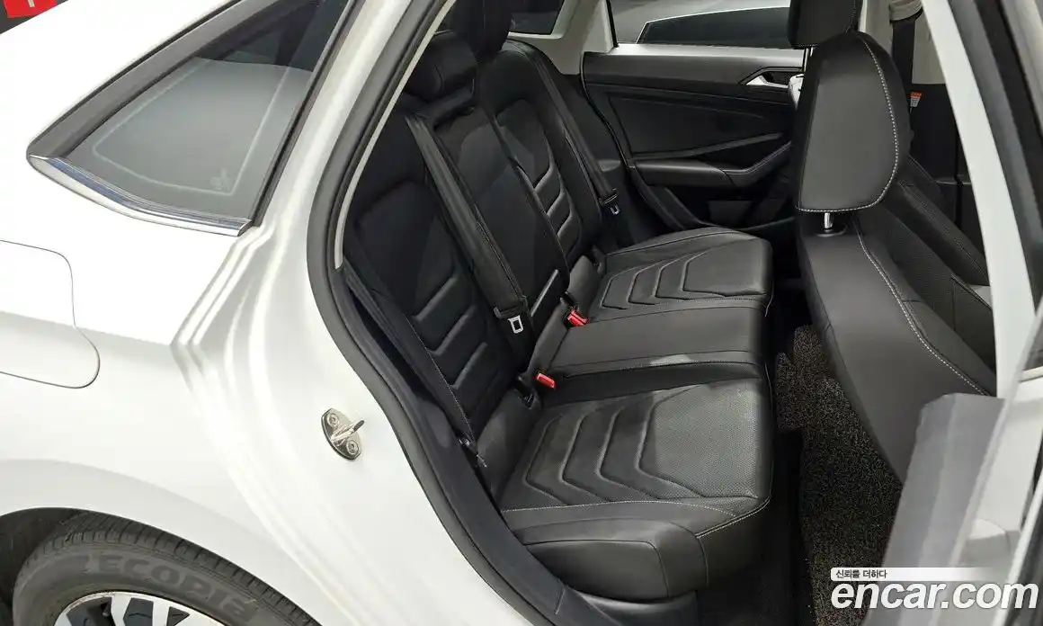 Volkswagen Jetta 2021 1.4 Автомат в Москве № 198956, фото 14