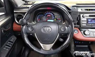 Toyota RAV4 2015 2.5 Автомат в Москве № 199629, миниатюра 8