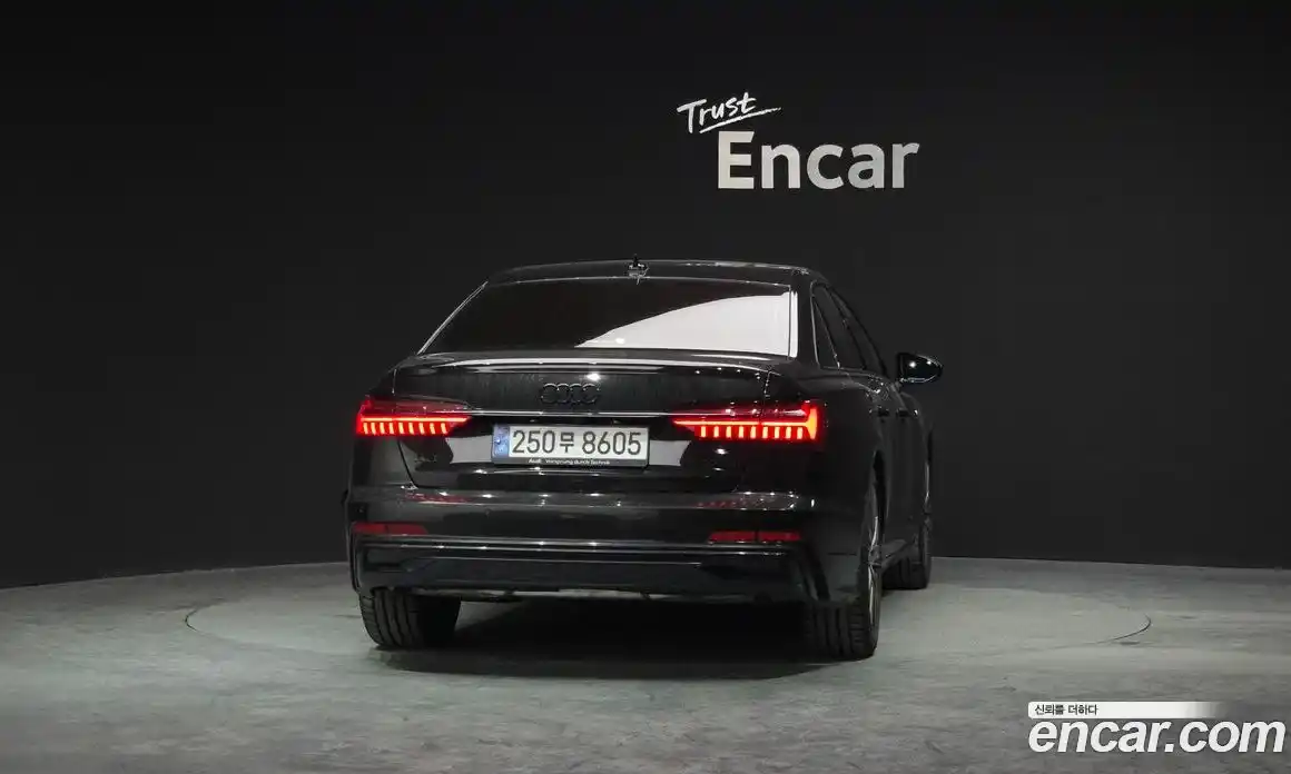 Audi A6 2024 2.0 Автомат в Москве № 204060, фото 1