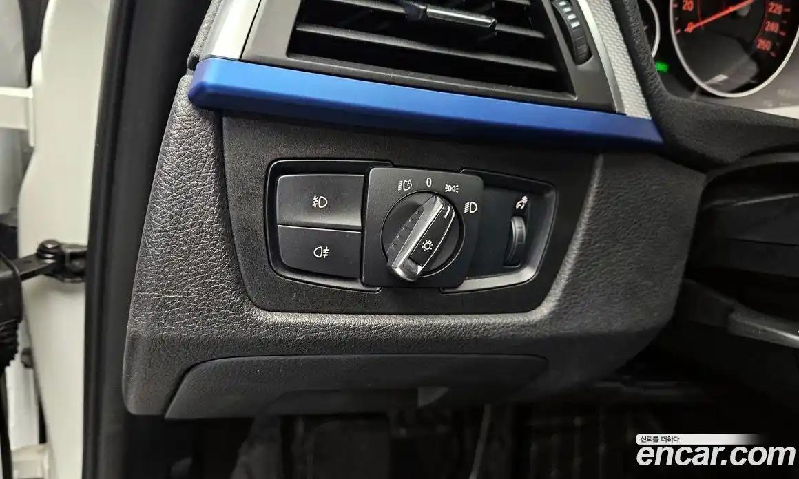 BMW 3-Series 2017 2.0 Автомат в Москве № 211421, фото 19