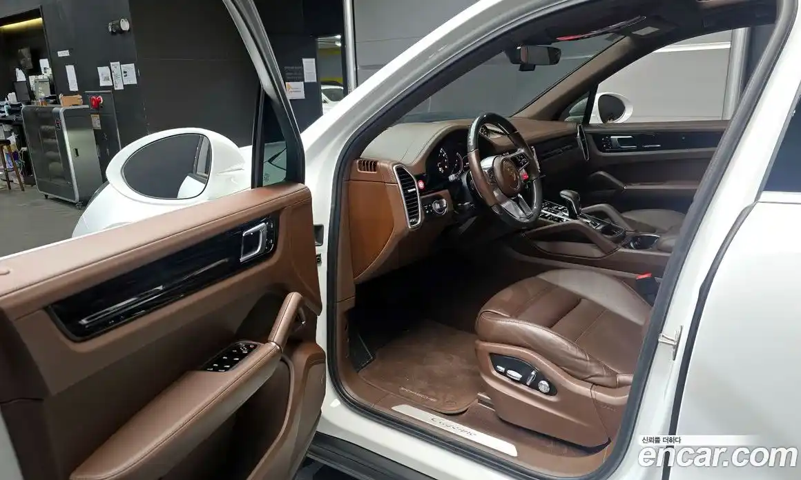 Porsche Cayenne 2021 3.0 Автомат в Москве № 213162, фото 14