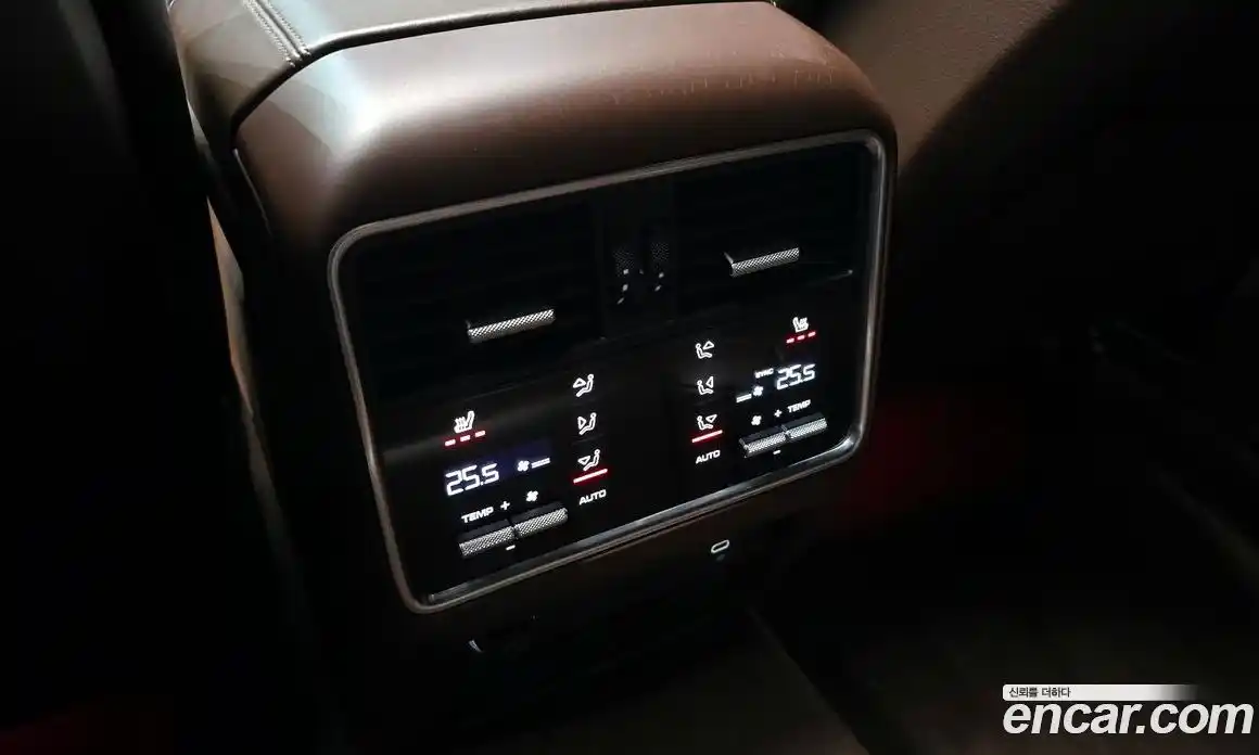 Porsche Cayenne 2021 3.0 Автомат в Москве № 213162, фото 10