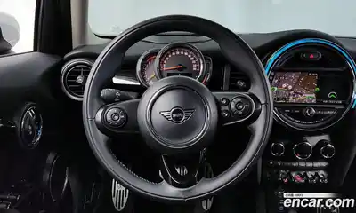 Mini Cooper 2020 1.5 Автомат в Москве № 214241, миниатюра 8