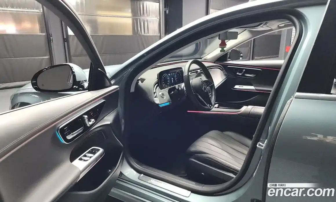 Mercedes-Benz E-Class 2024 2.0 Автомат в Москве № 220866, фото 12