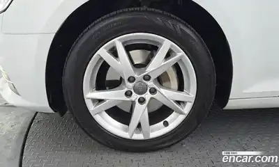 Audi A4 2018 2.0 Автомат в Москве № 230152, миниатюра 2