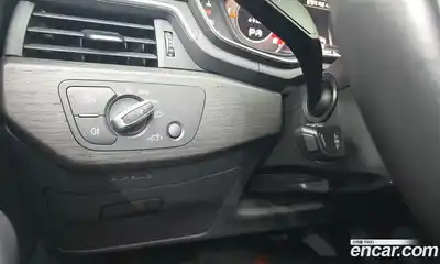 Audi A4 2018 2.0 Автомат в Москве № 230152, миниатюра 5