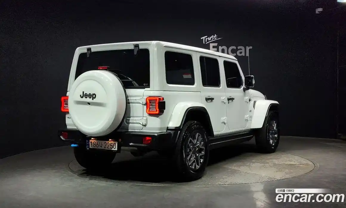 Jeep Wrangler 2022 2.0 Автомат в Москве № 232432, фото 18