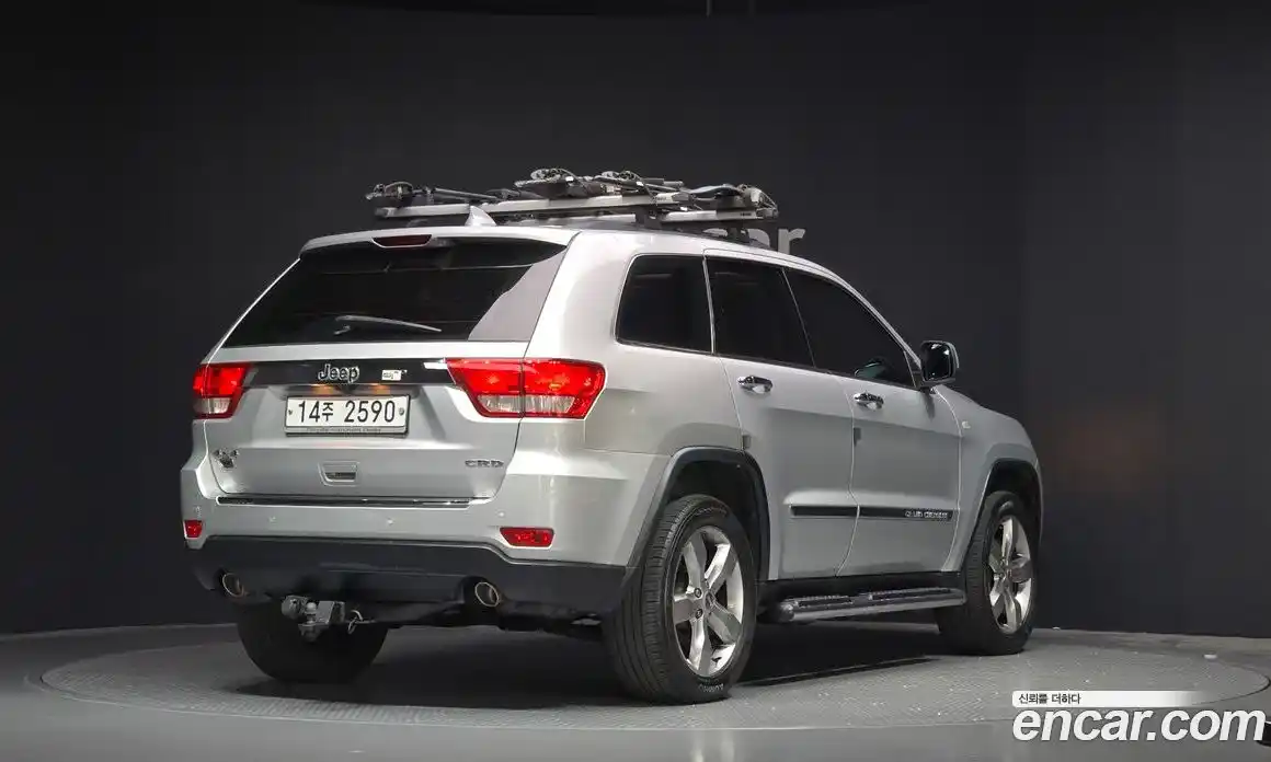 Jeep Cherokee 2013 3.0 Автомат в Москве № 232716, фото 14