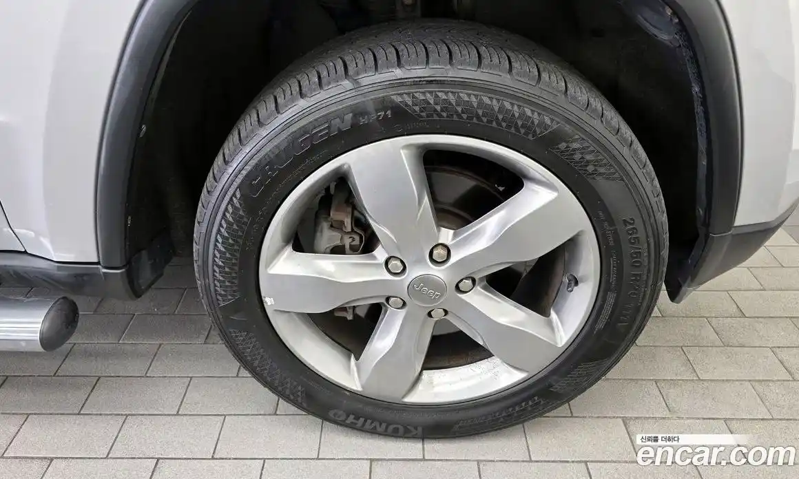 Jeep Cherokee 2013 3.0 Автомат в Москве № 232716, фото 16