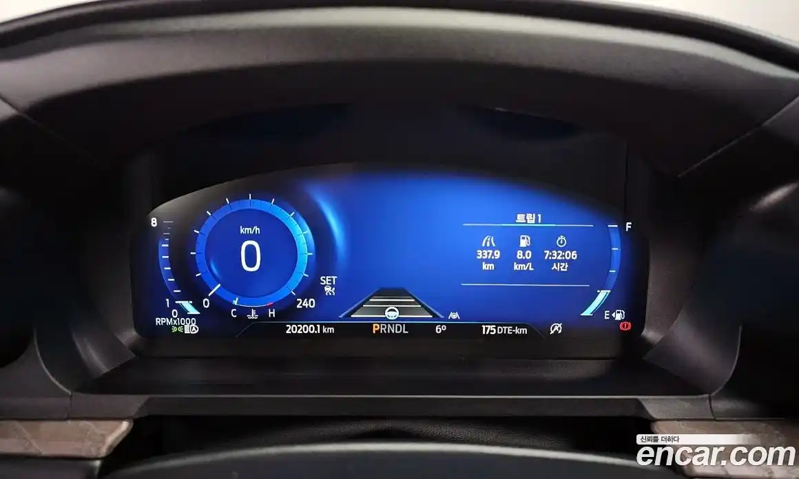 Ford Explorer 2023 3.0 Автомат в Москве № 233172, фото 14