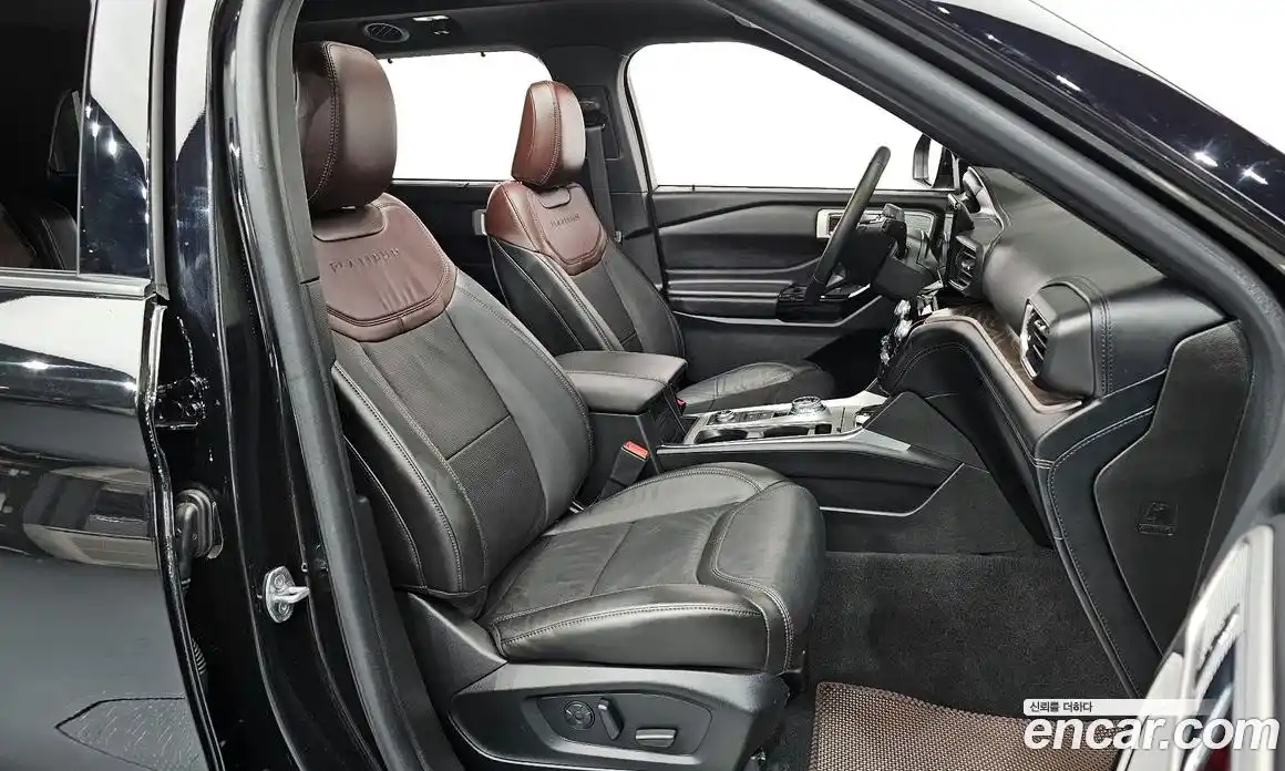 Ford Explorer 2023 3.0 Автомат в Москве № 233172, фото 17