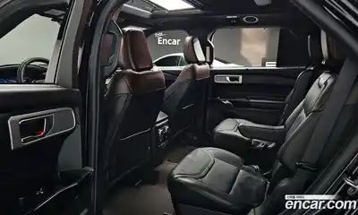 Ford Explorer 2023 3.0 Автомат в Москве № 233172, миниатюра 5