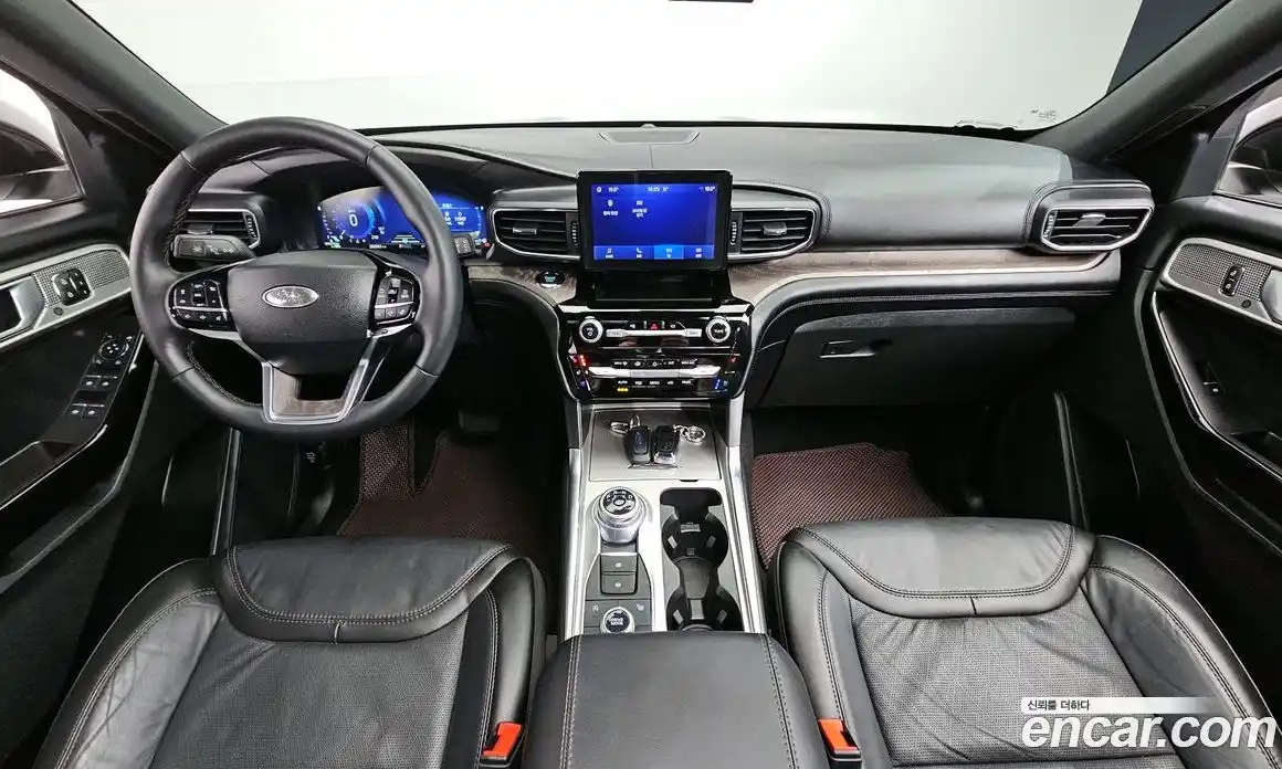 Ford Explorer 2023 3.0 Автомат в Москве № 233172, фото 8