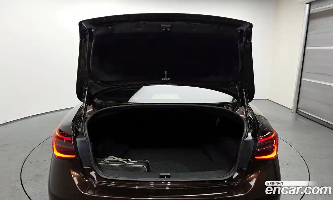 Infiniti Q50 2018 2.0 Автомат в Москве № 245586, фото 17