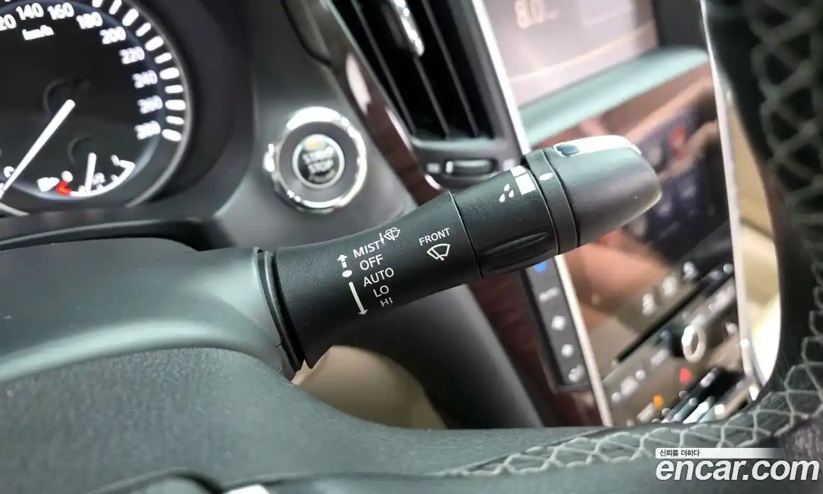 Infiniti Q50 2018 2.0 Автомат в Москве № 245586, фото 7