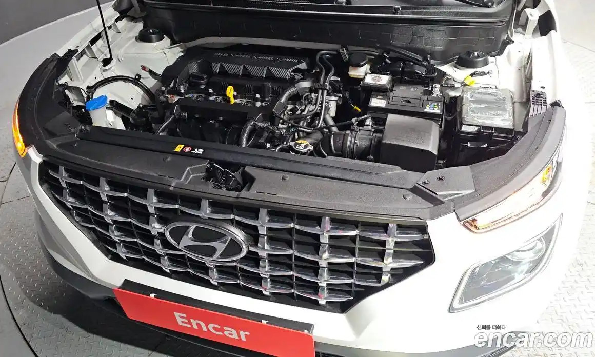 Hyundai Venue 2023 1.6 Автомат в Москве № 246545, фото 19