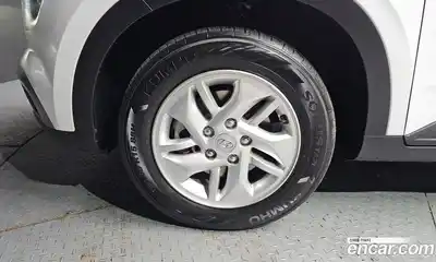 Hyundai Venue 2023 1.6 Автомат в Москве № 246545, миниатюра 2