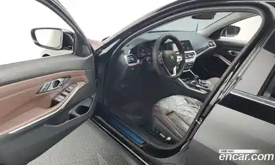 BMW 3-Series 2022 2.0 Автомат в Москве № 257143, миниатюра 2