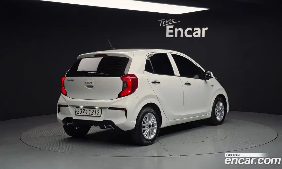 Kia Morning 2022 1.0 Автомат в Москве № 269638, фото 3