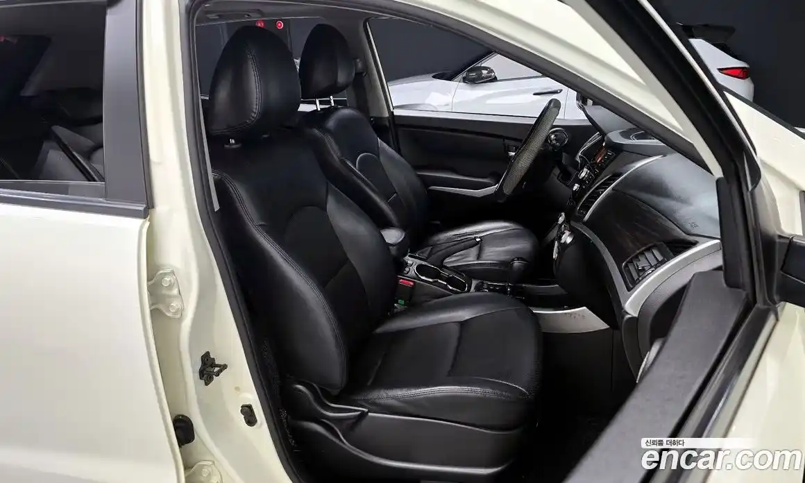 SsangYong Korando 2015 2.0 Автомат в Москве № 28351, фото 14