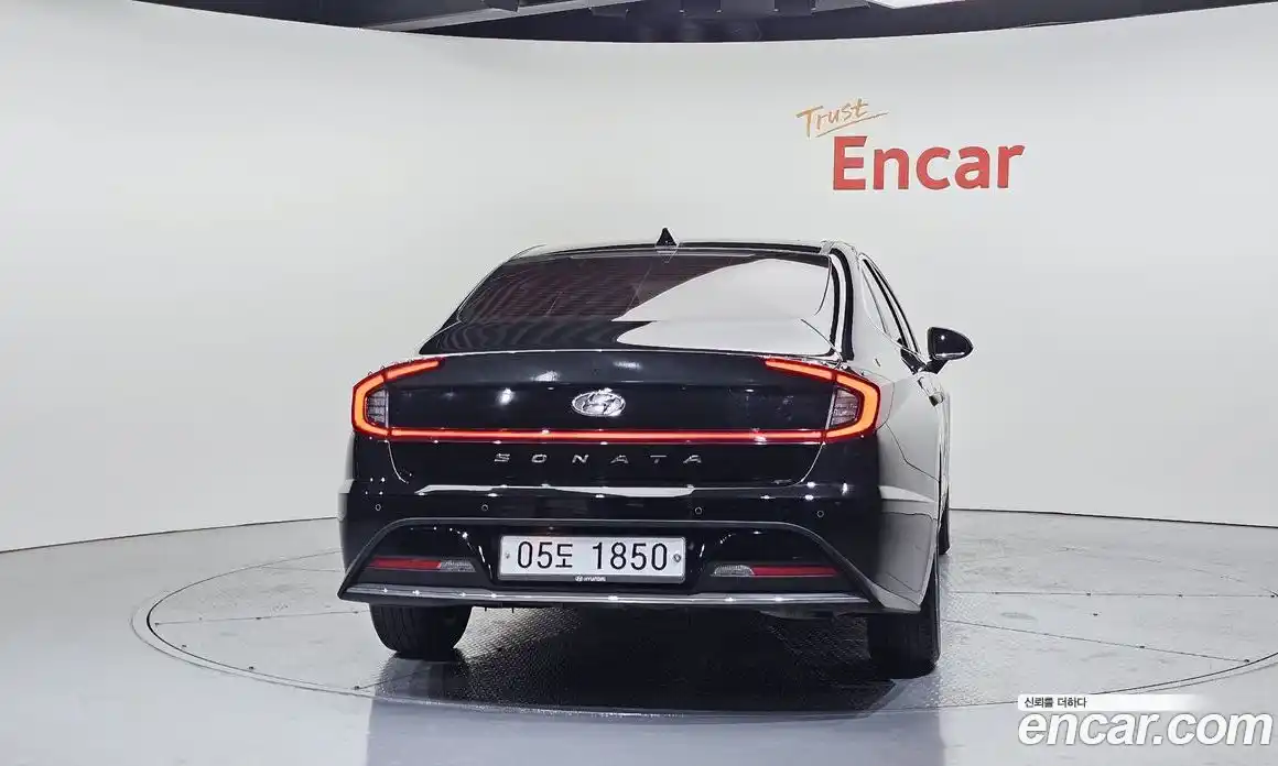 Hyundai Sonata 2020 2.0 Автомат в Москве № 284268, фото 12