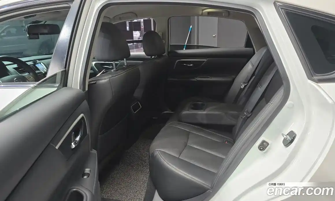 Nissan Altima 2017 2.5 Автомат в Москве № 285049, фото 13