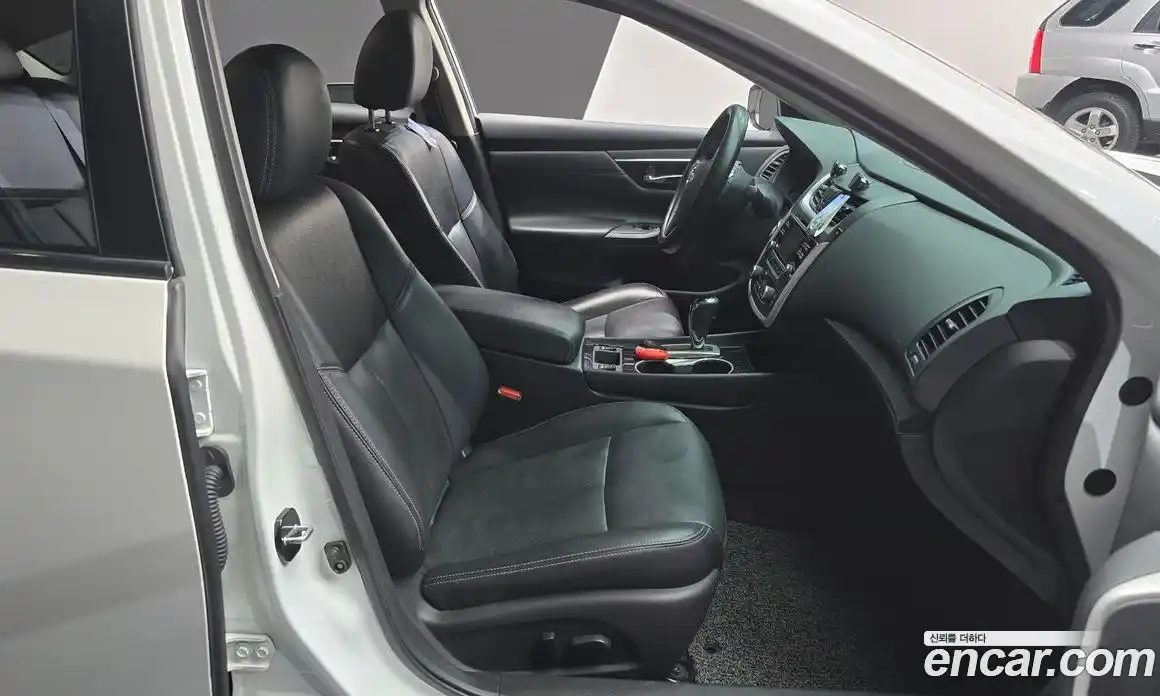 Nissan Altima 2017 2.5 Автомат в Москве № 285049, фото 10