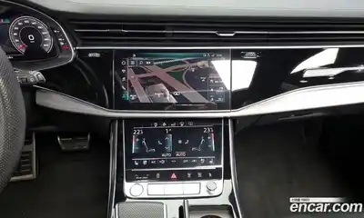 Audi Q8 2020 3.0 Автомат в Москве № 292906, миниатюра 5