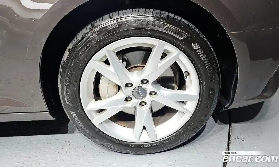 Audi A4 2018 2.0 Автомат в Москве № 293139, фото 12