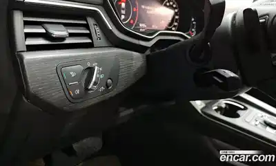 Audi A4 2018 2.0 Автомат в Москве № 293139, миниатюра 3