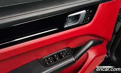 Porsche Cayenne 2021 3.0 Автомат в Москве № 294198, миниатюра 4