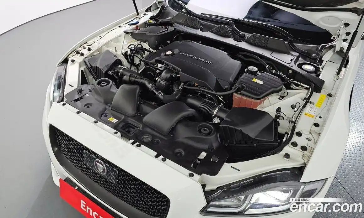 Jaguar XJ 2019 3.0 Автомат в Москве № 304939, фото 3