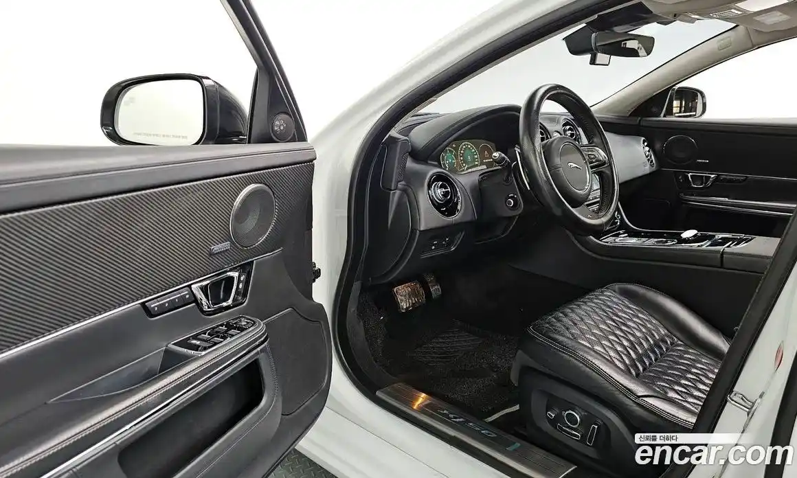 Jaguar XJ 2019 3.0 Автомат в Москве № 304939, фото 6