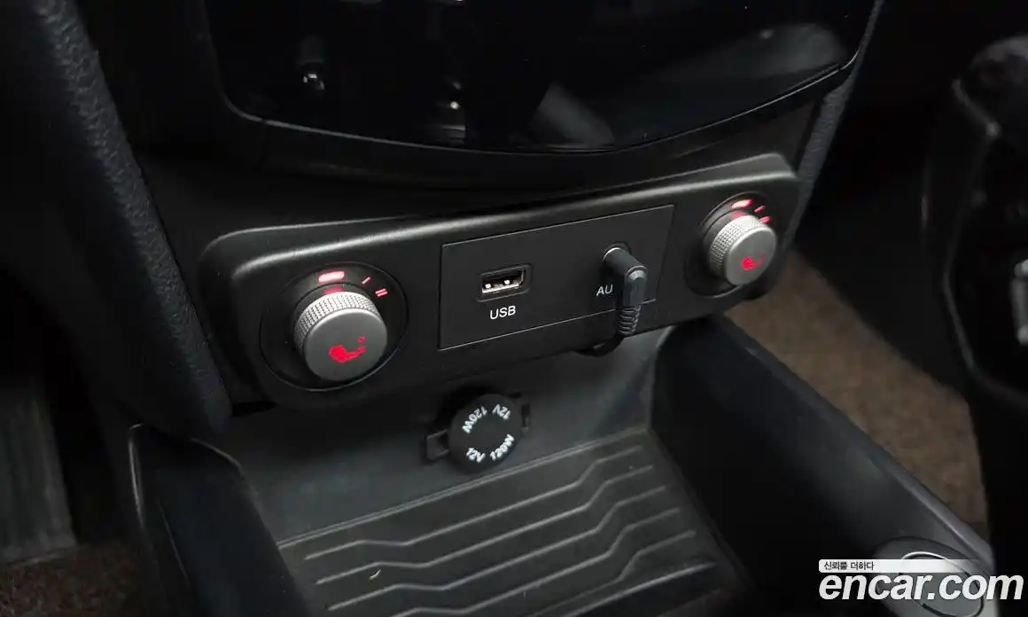 SsangYong TIBOLI 2016 1.6 Автомат в Москве № 32152, фото 3