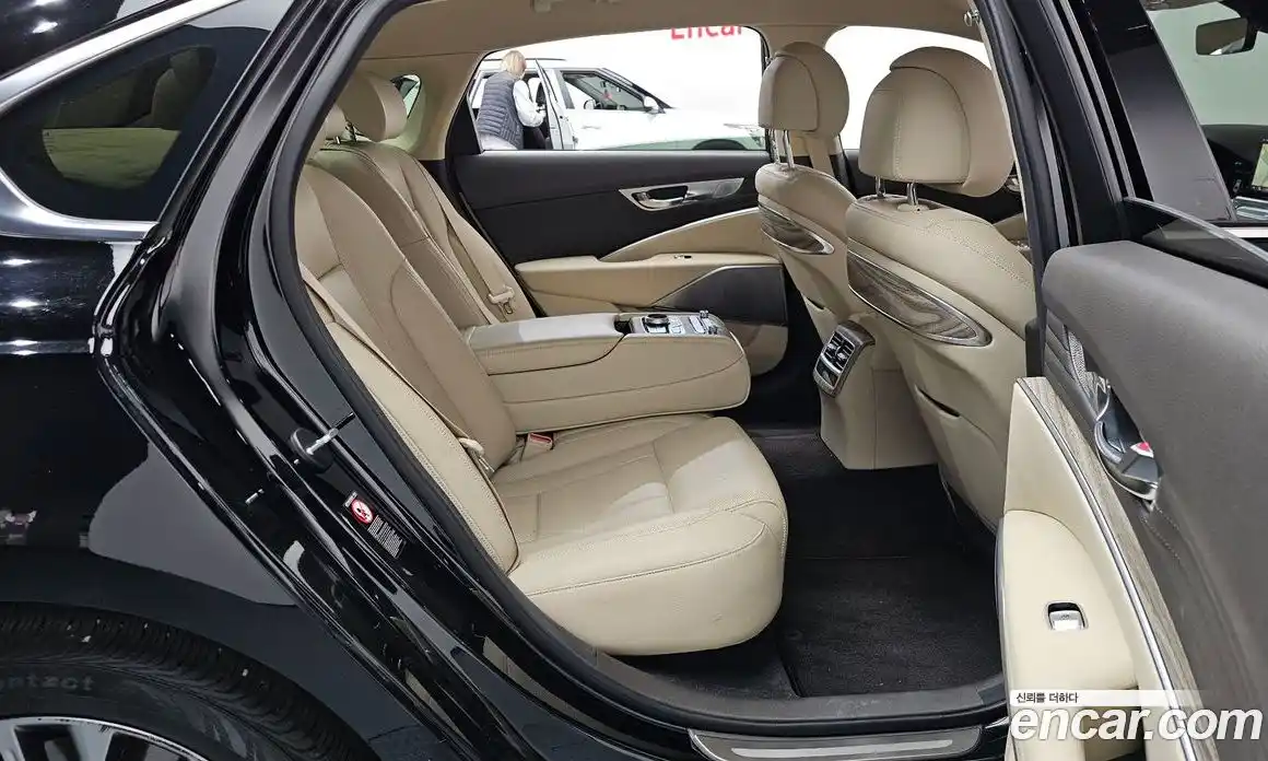 Kia K9 2022 3.8 Автомат в Москве № 321900, фото 18