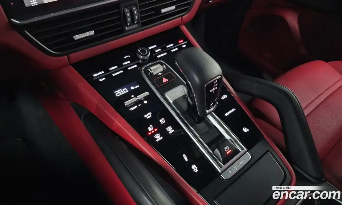 Porsche Cayenne 2021 3.0 Автомат в Москве № 344462, фото 13