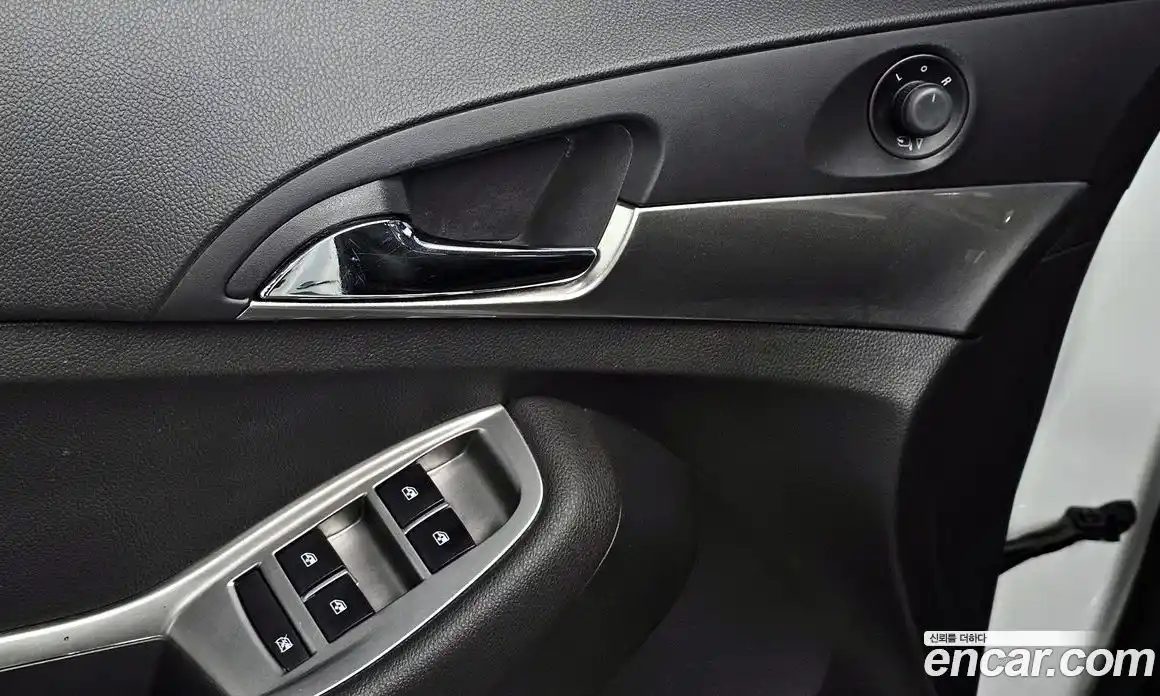 Chevrolet Orlando 2013 2.0 Автомат в Москве № 36791, фото 17