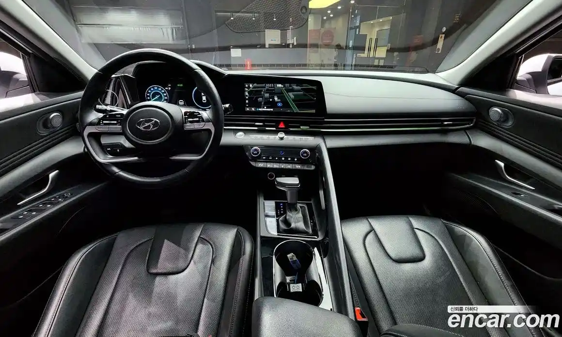 Hyundai Avante 2023 1.6 Автомат в Москве № 44609, фото 17