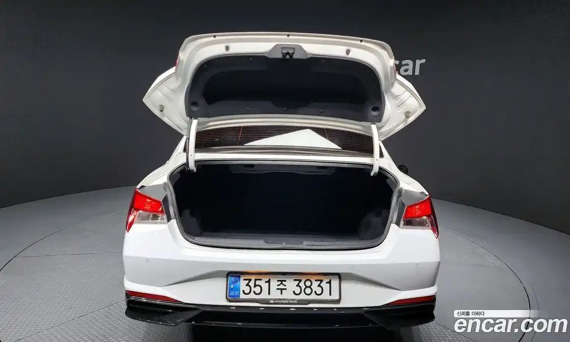 Hyundai Avante 2023 1.6 Автомат в Москве № 44609, фото 18