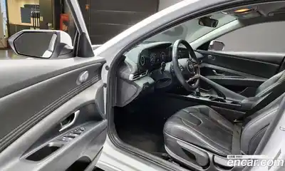 Hyundai Avante 2023 1.6 Автомат в Москве № 44609, миниатюра 9