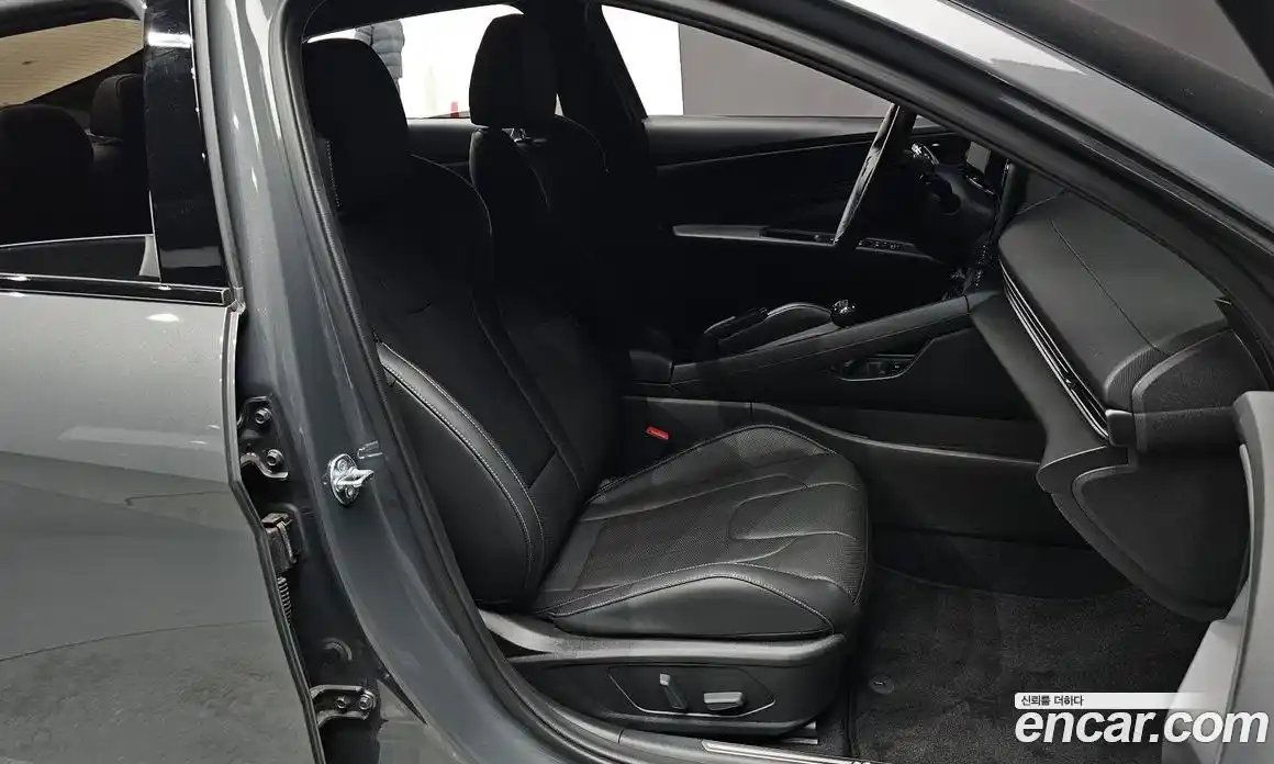 Hyundai Avante 2025 2.0 Механическая в Москве № 46150, фото 10