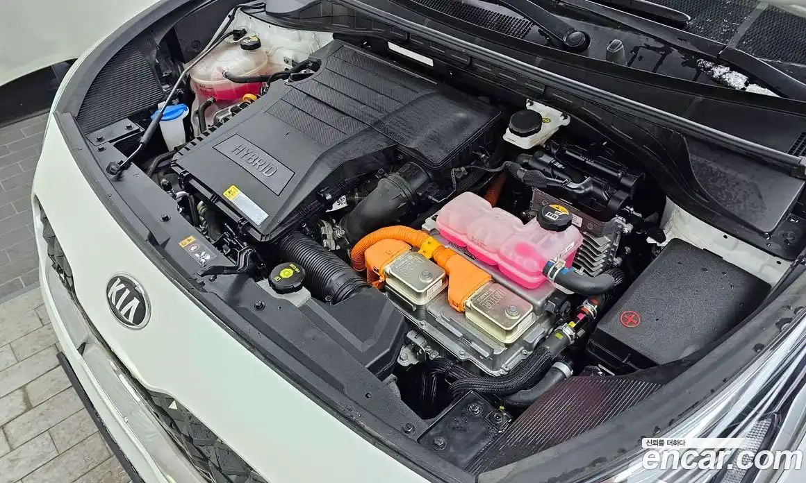 Kia Niro 2020 1.6 Автомат в Москве № 54389, фото 13