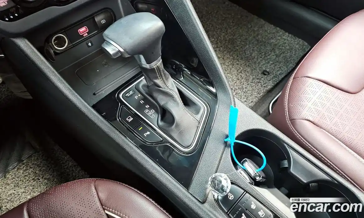 Kia Niro 2020 1.6 Автомат в Москве № 54389, фото 4